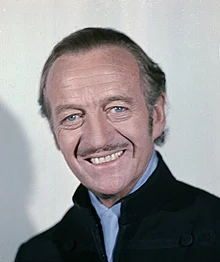 How tall is David Niven?